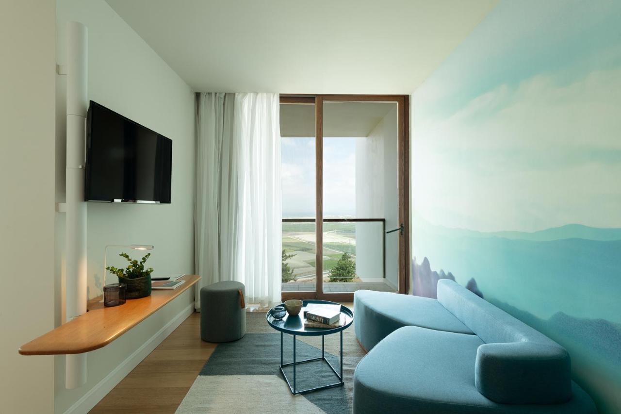 Elma Hotel And Art Complex Zikhron Ya'akov Esterno foto
